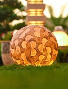 Decorative plant pots