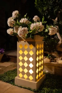 Vertical planting pots turkan landscape